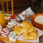 Arial Lofts 3* Vlorë