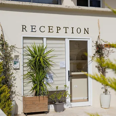 Arial Lofts 3* Vlorë