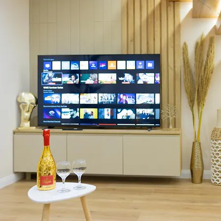 فندق Arial Lofts 3*