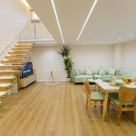 Arial Lofts 3* Vlorë