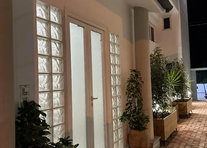 Отель Arial Lofts Влёра