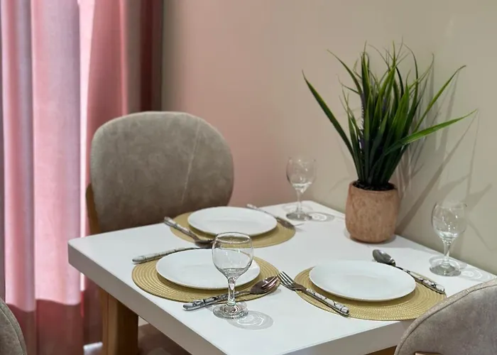 Отель Arial Lofts 3*