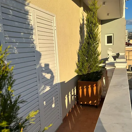 Arial Lofts 3* Vlorë