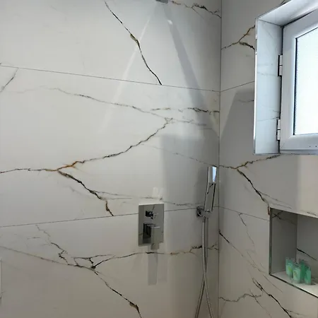 Arial Lofts Отель